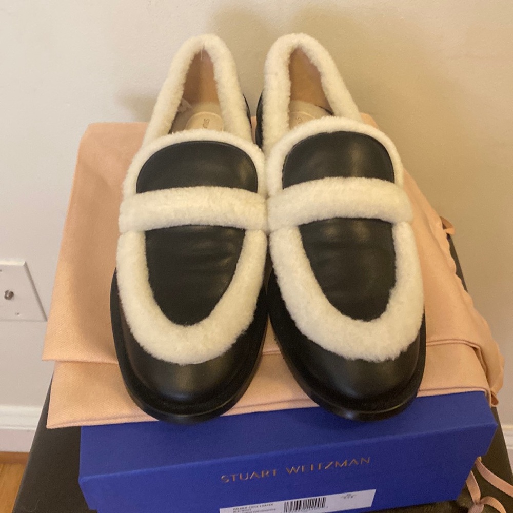Stuart Weitzman Palmer Chill Loafer in Black/White
